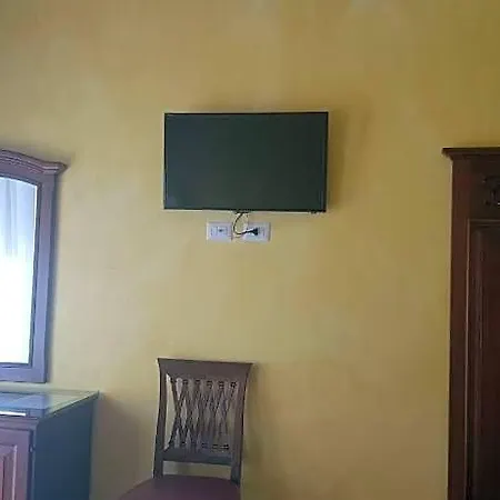 Pitagora فندق 3*